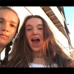 Meet your Posher, Laura